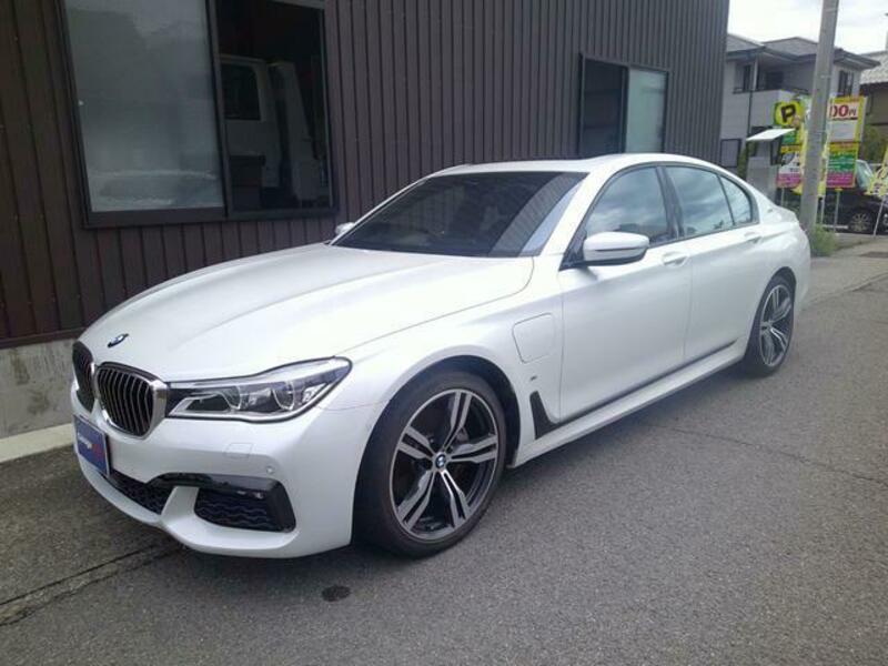 BMW 7 SERIES