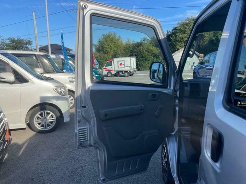 CLIPPER VAN