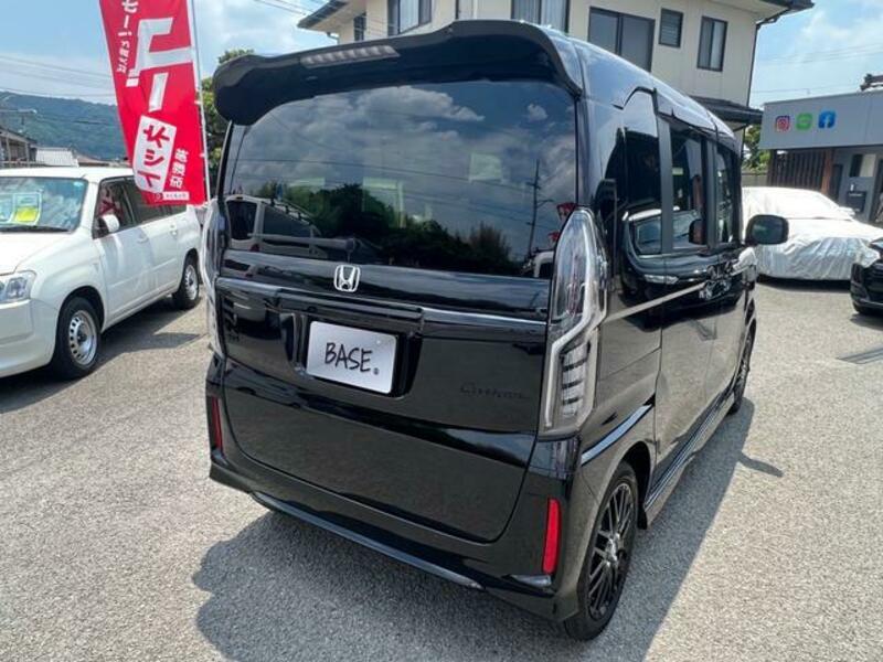 N BOX CUSTOM