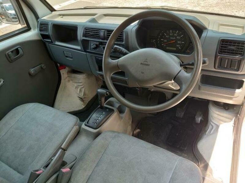 MINICAB TRUCK