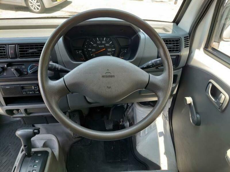 MINICAB TRUCK