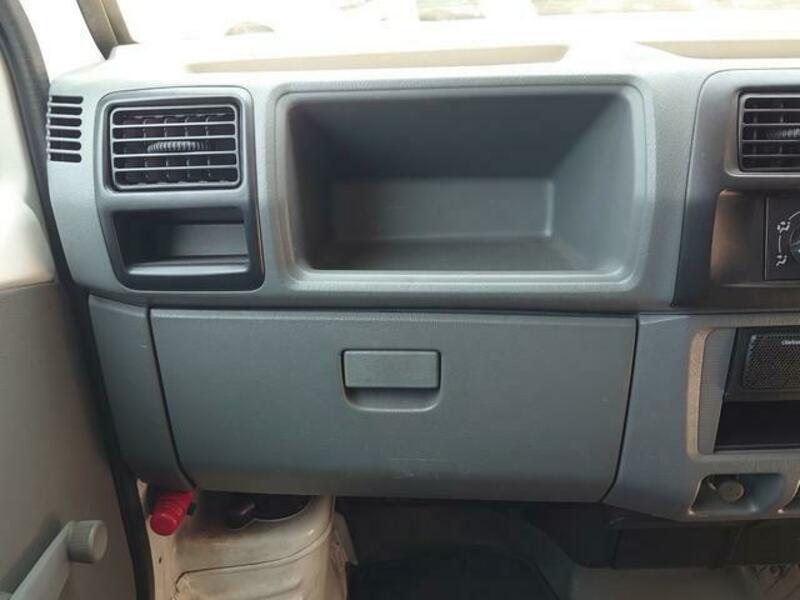 MINICAB TRUCK