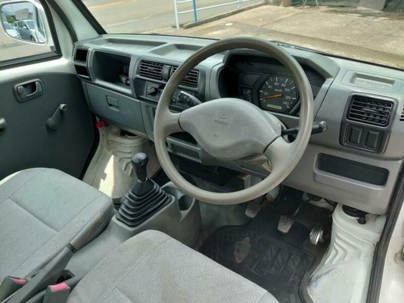 MINICAB TRUCK