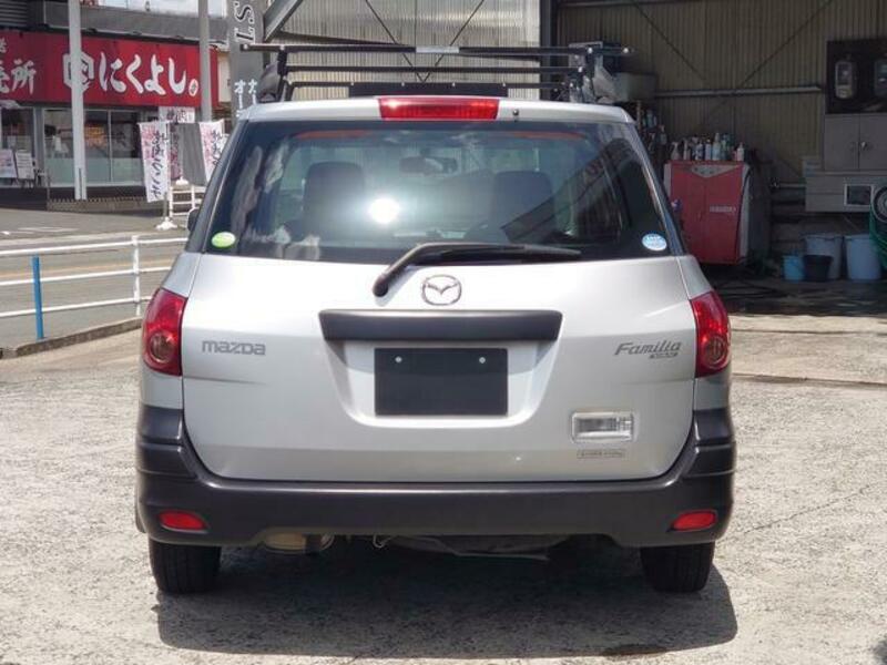 FAMILIA VAN