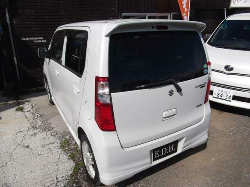 WAGON R
