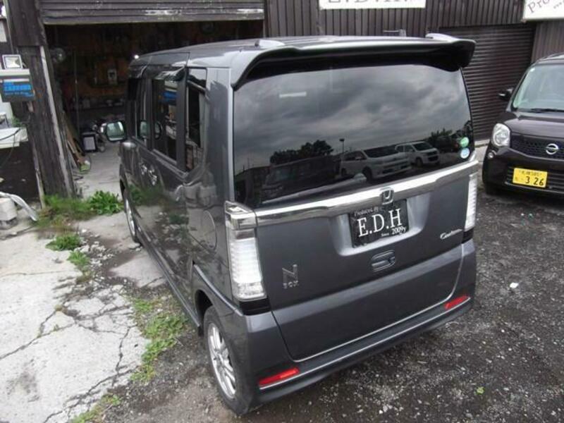 N BOX CUSTOM
