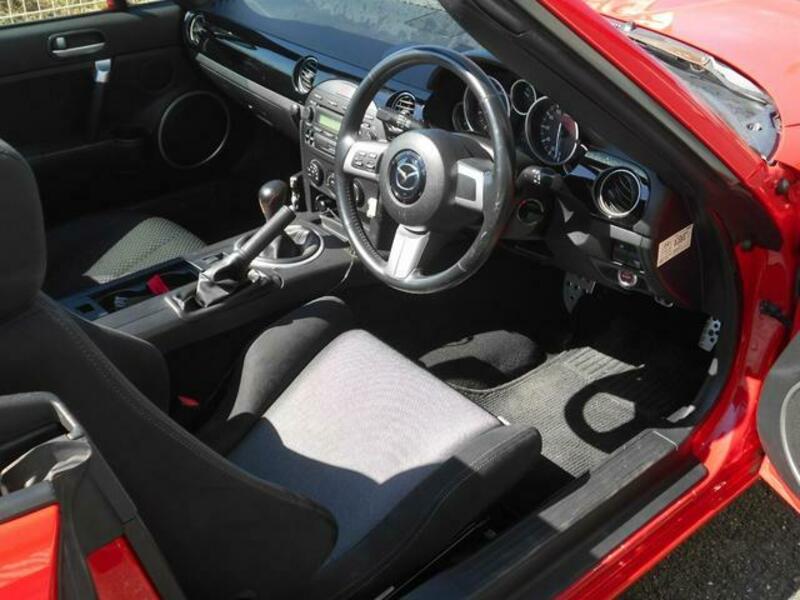 ROADSTER
