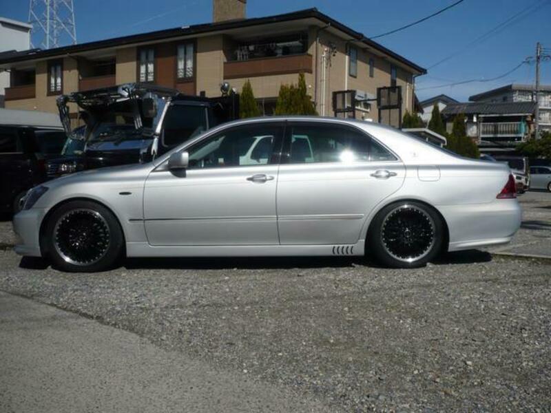 CROWN
