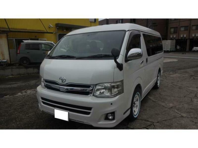 TOYOTA HIACE WAGON