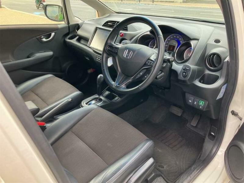 FIT HYBRID