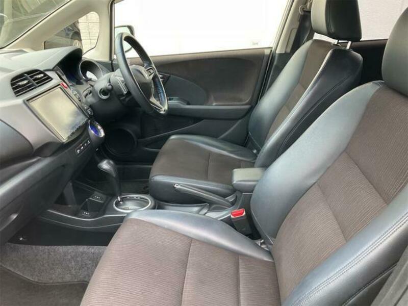 FIT HYBRID