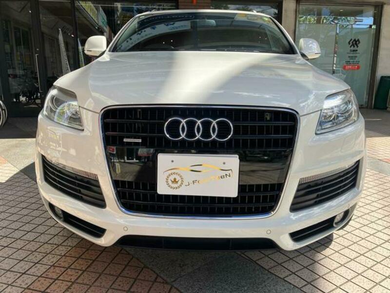 Q7