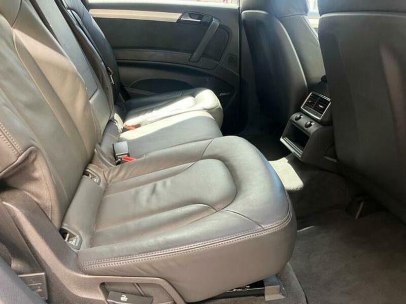 Q7