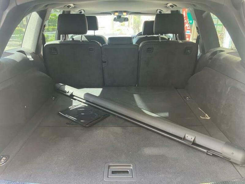 Q7