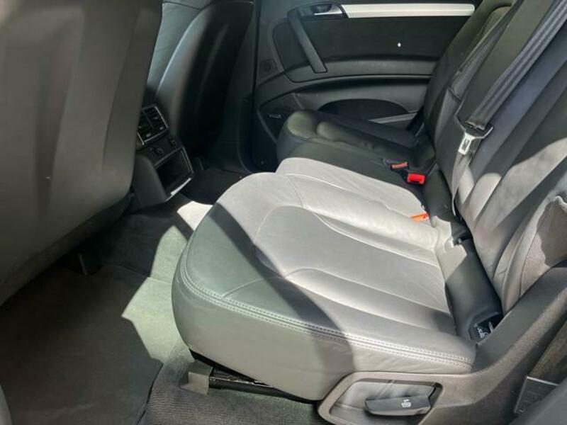 Q7