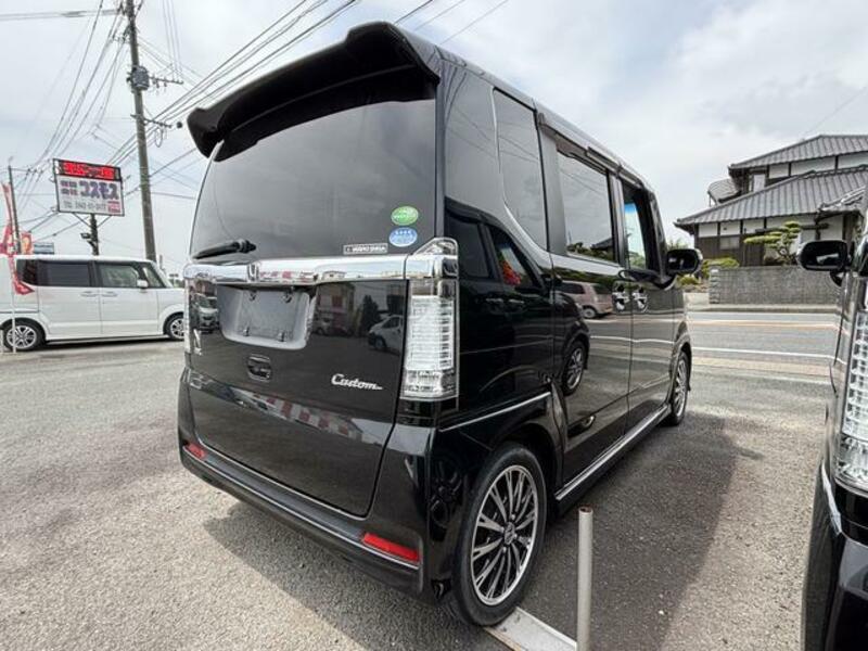 N BOX CUSTOM