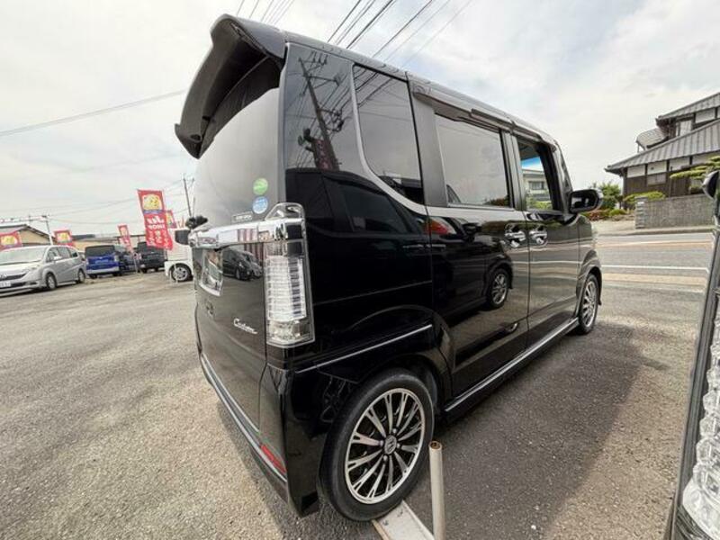 N BOX CUSTOM