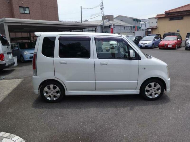 WAGON R