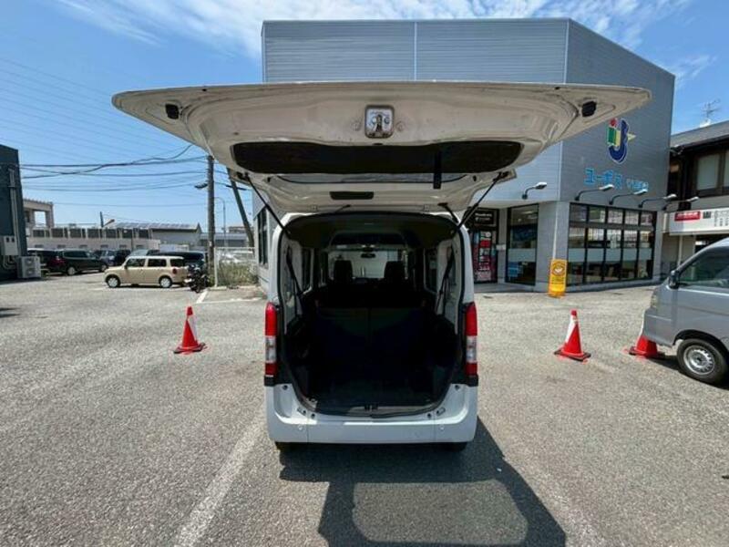 N-VAN
