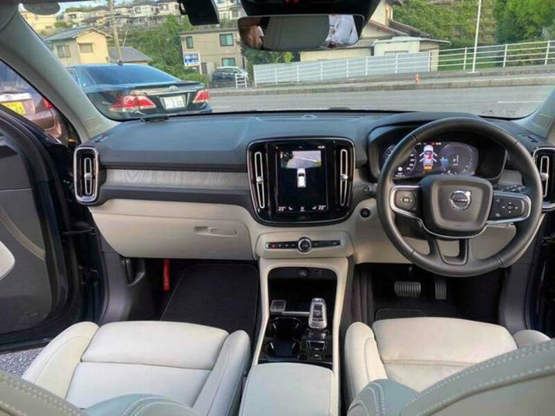 XC40