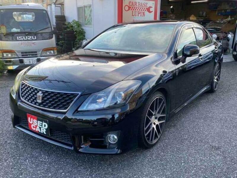 TOYOTA CROWN