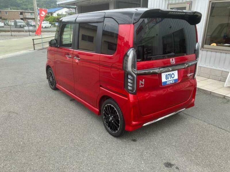 N BOX CUSTOM