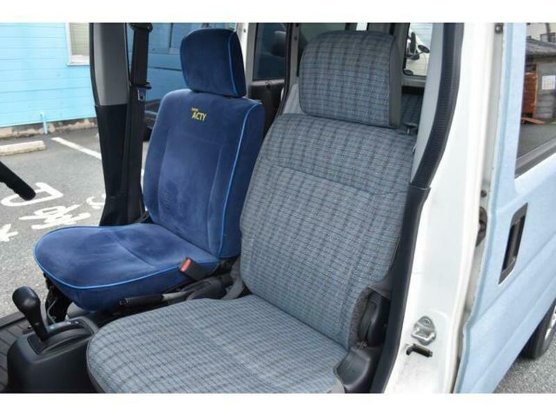 ACTY VAN