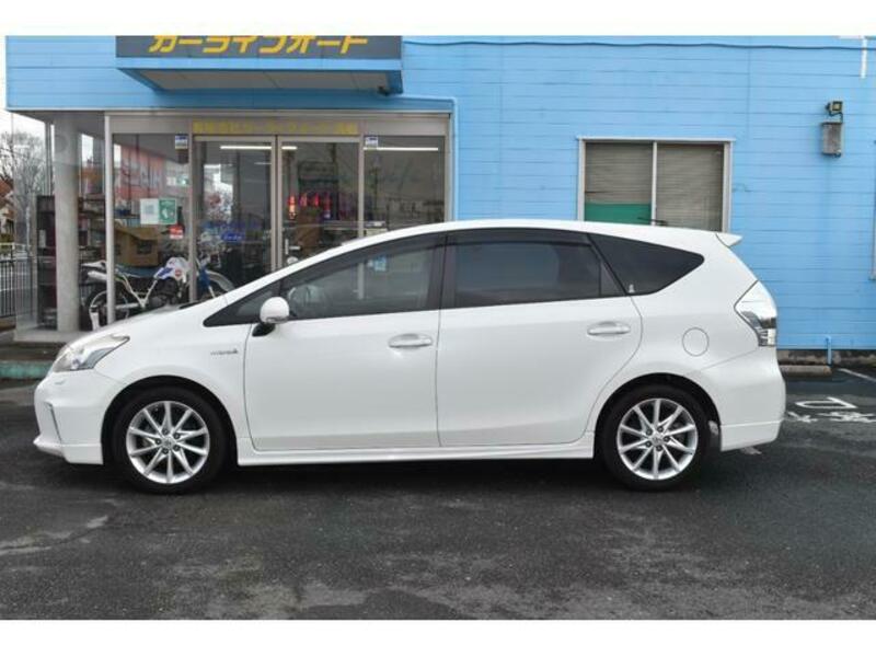 PRIUS ALPHA