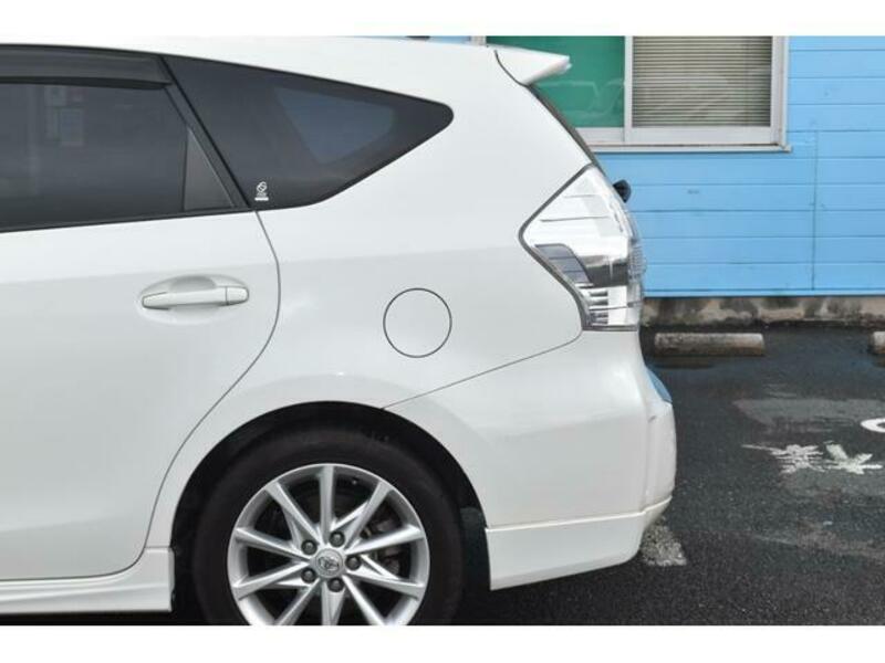 PRIUS ALPHA