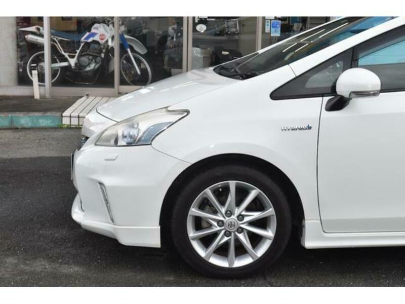 PRIUS ALPHA