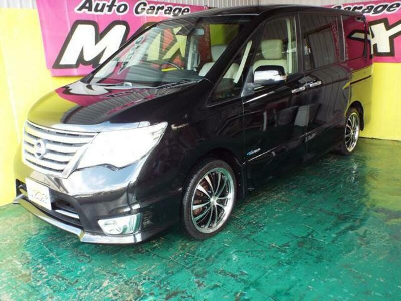 NISSAN SERENA