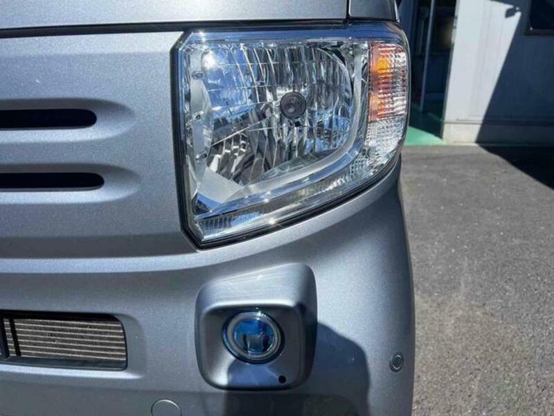 N-VAN