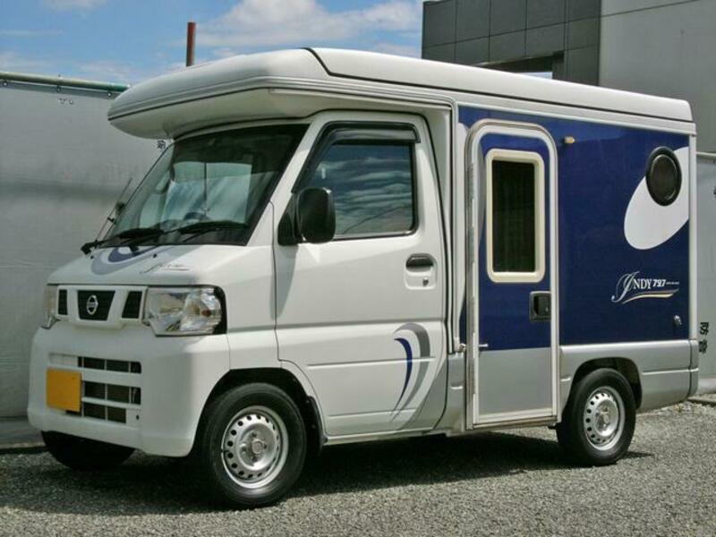 NISSAN CLIPPER TRUCK