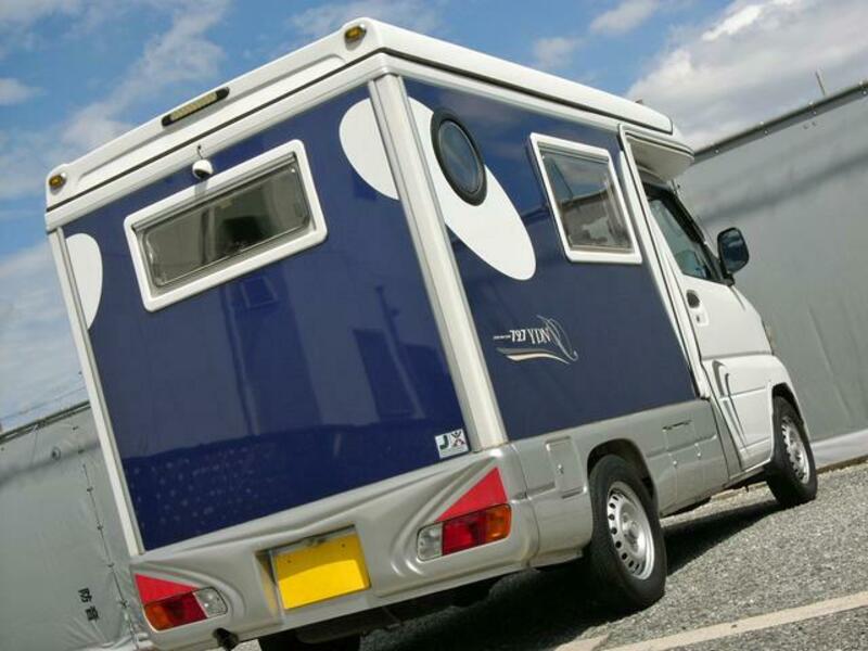 CLIPPER TRUCK