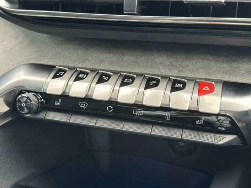 3008