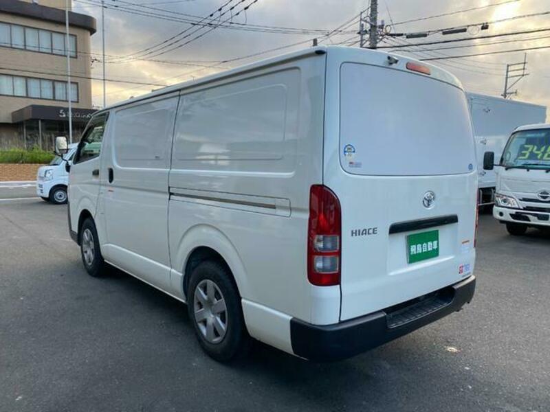 HIACE VAN