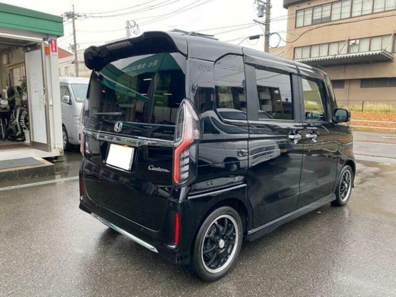 N BOX CUSTOM