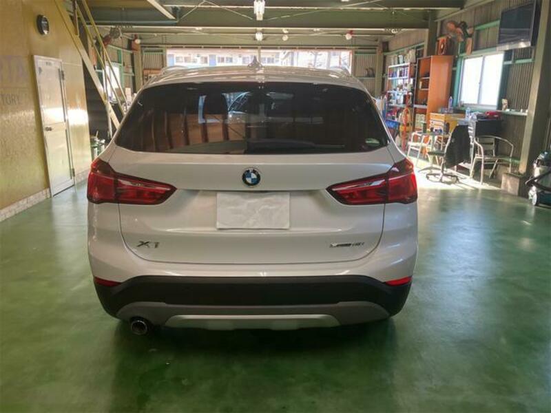 X1