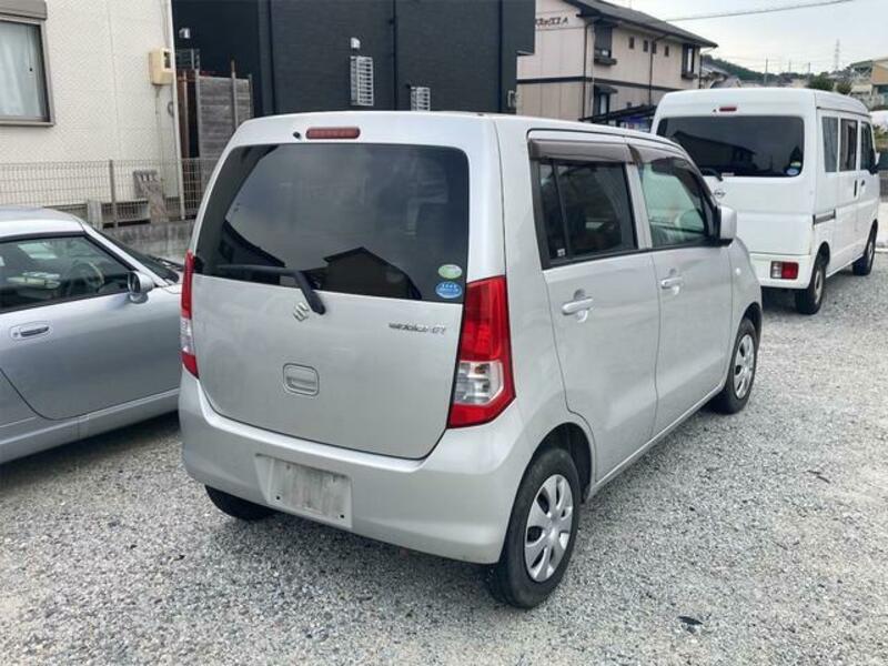 WAGON R