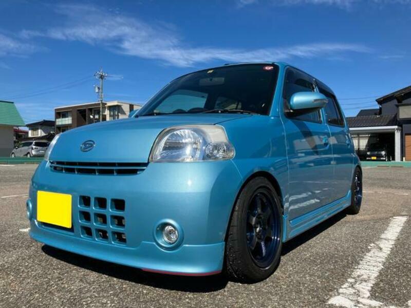 DAIHATSU ESSE