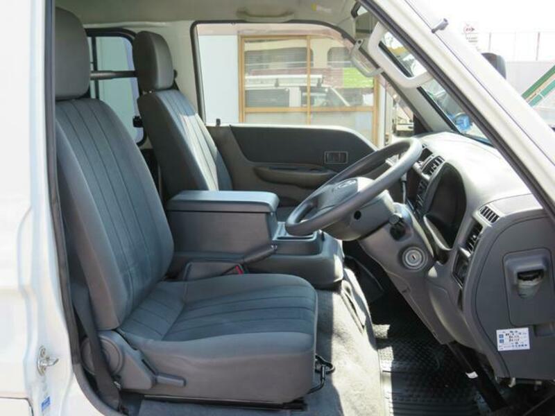 BONGO VAN