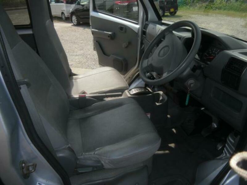 MINICAB VAN