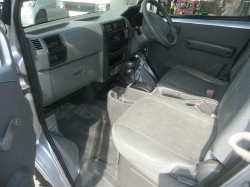 MINICAB VAN