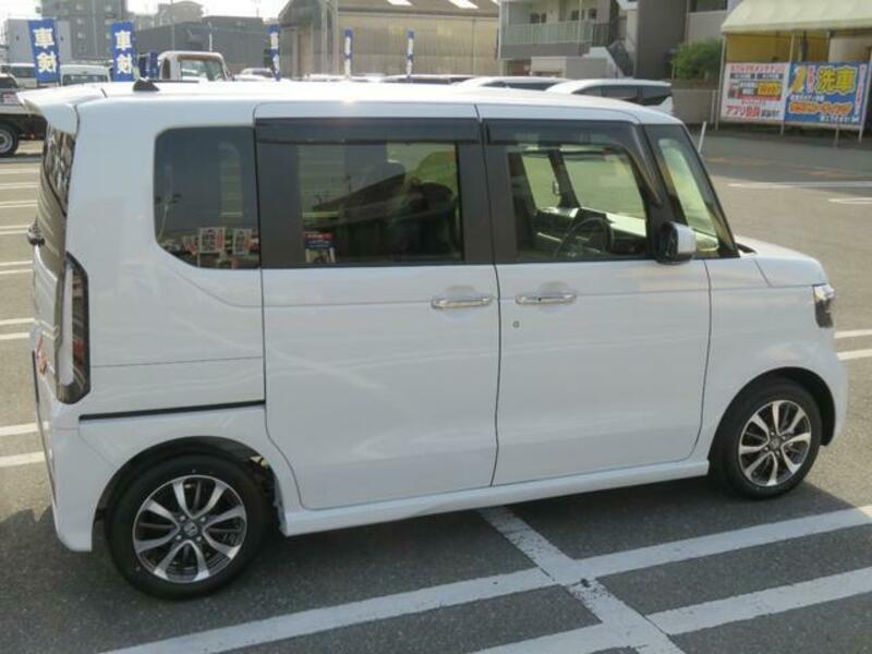 N BOX CUSTOM