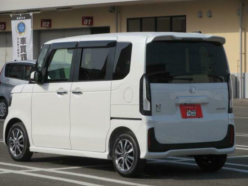 N BOX CUSTOM