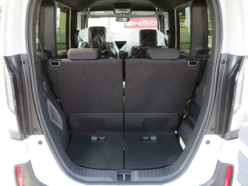 N BOX CUSTOM