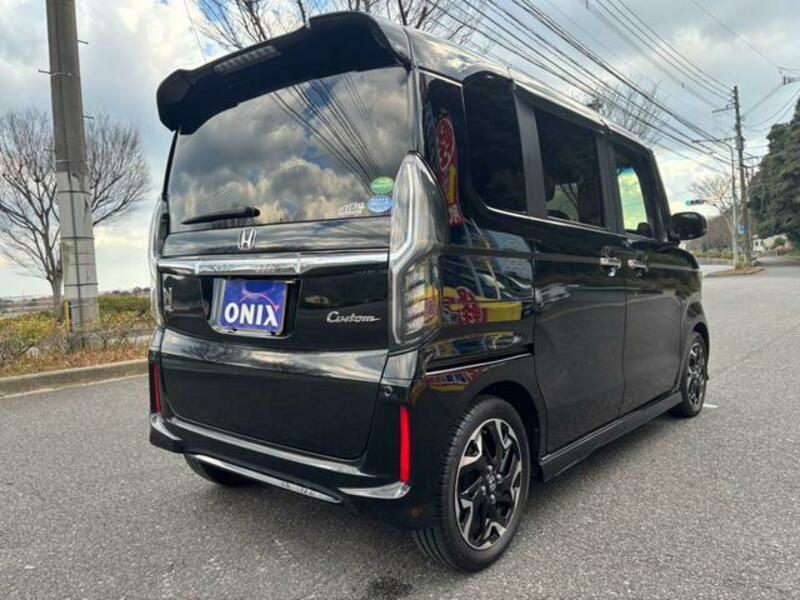 N BOX CUSTOM