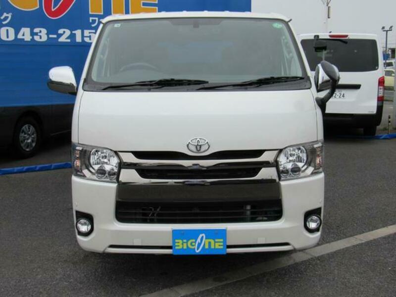 HIACE VAN