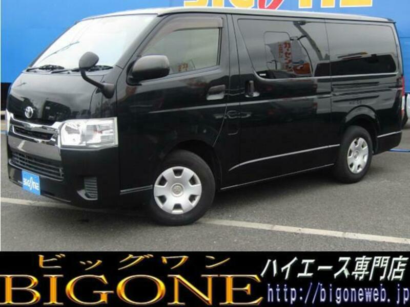 TOYOTA HIACE VAN