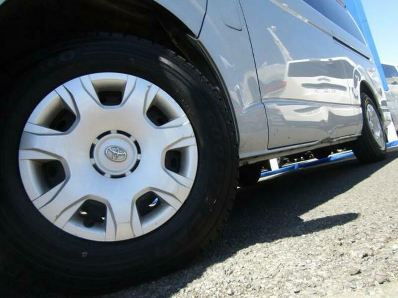 HIACE VAN